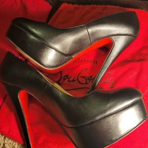Christian Louboutin Black pumps